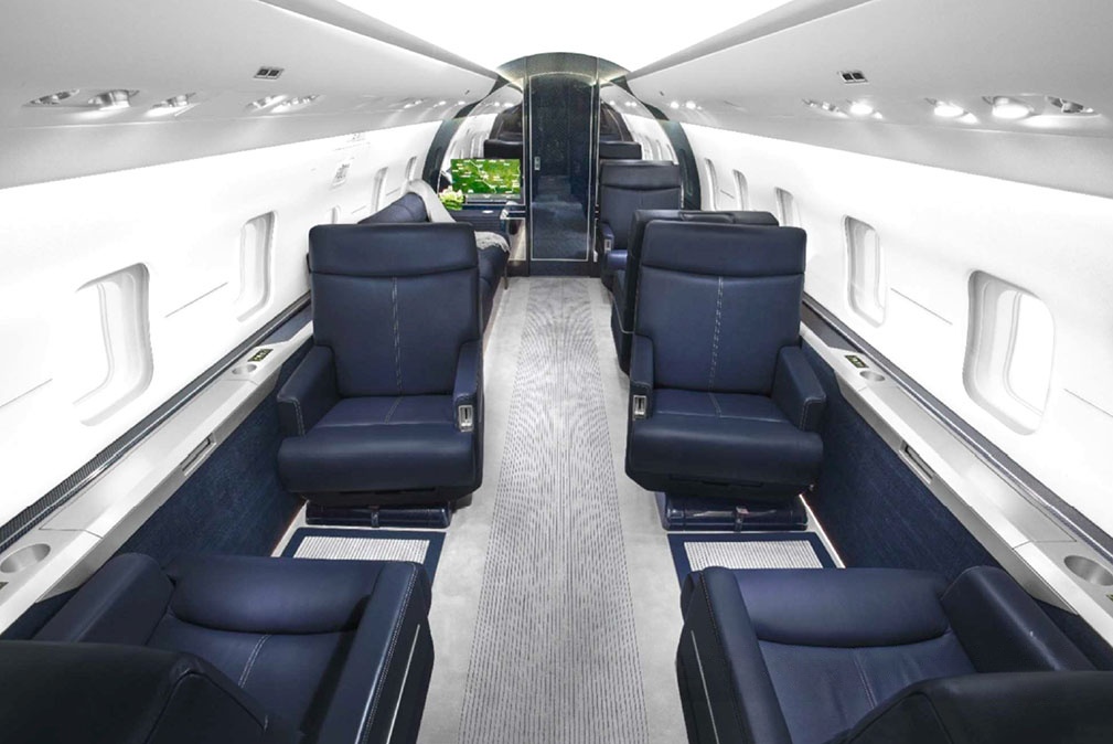 Bombardier Challenger 604